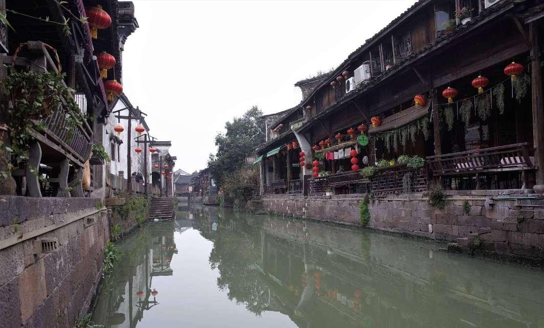 解答你的问题,尽在合肥女子因一条朋友圈而被男子侵犯,这件事给予我们什么警示?